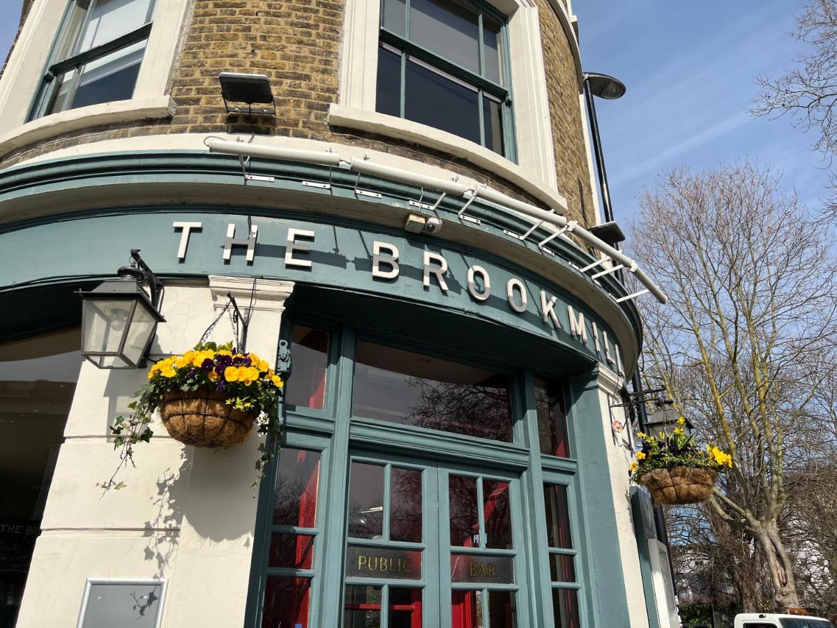The Brookmill * Londra